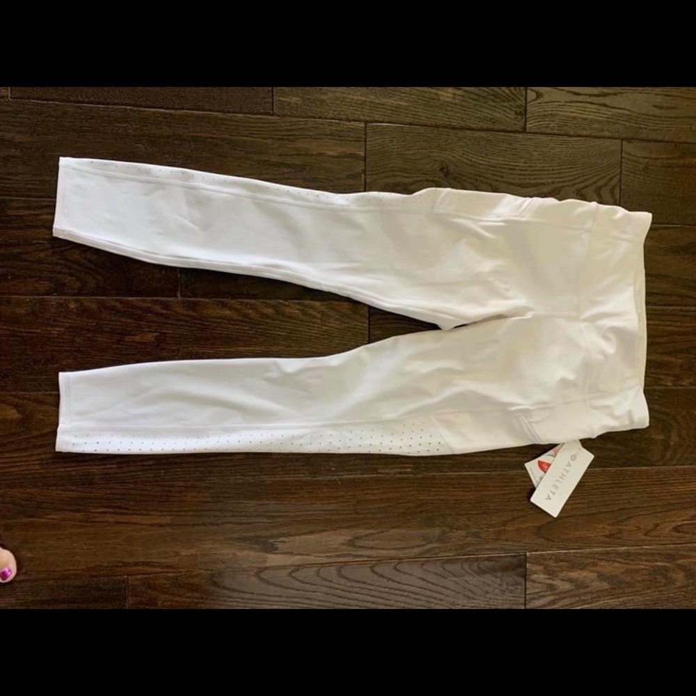 Athleta laser cut white contenders size small